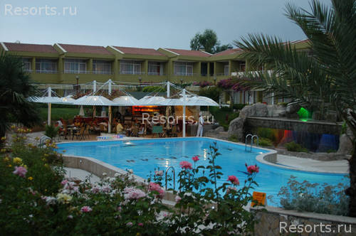 Elegan Garden Hotel 19